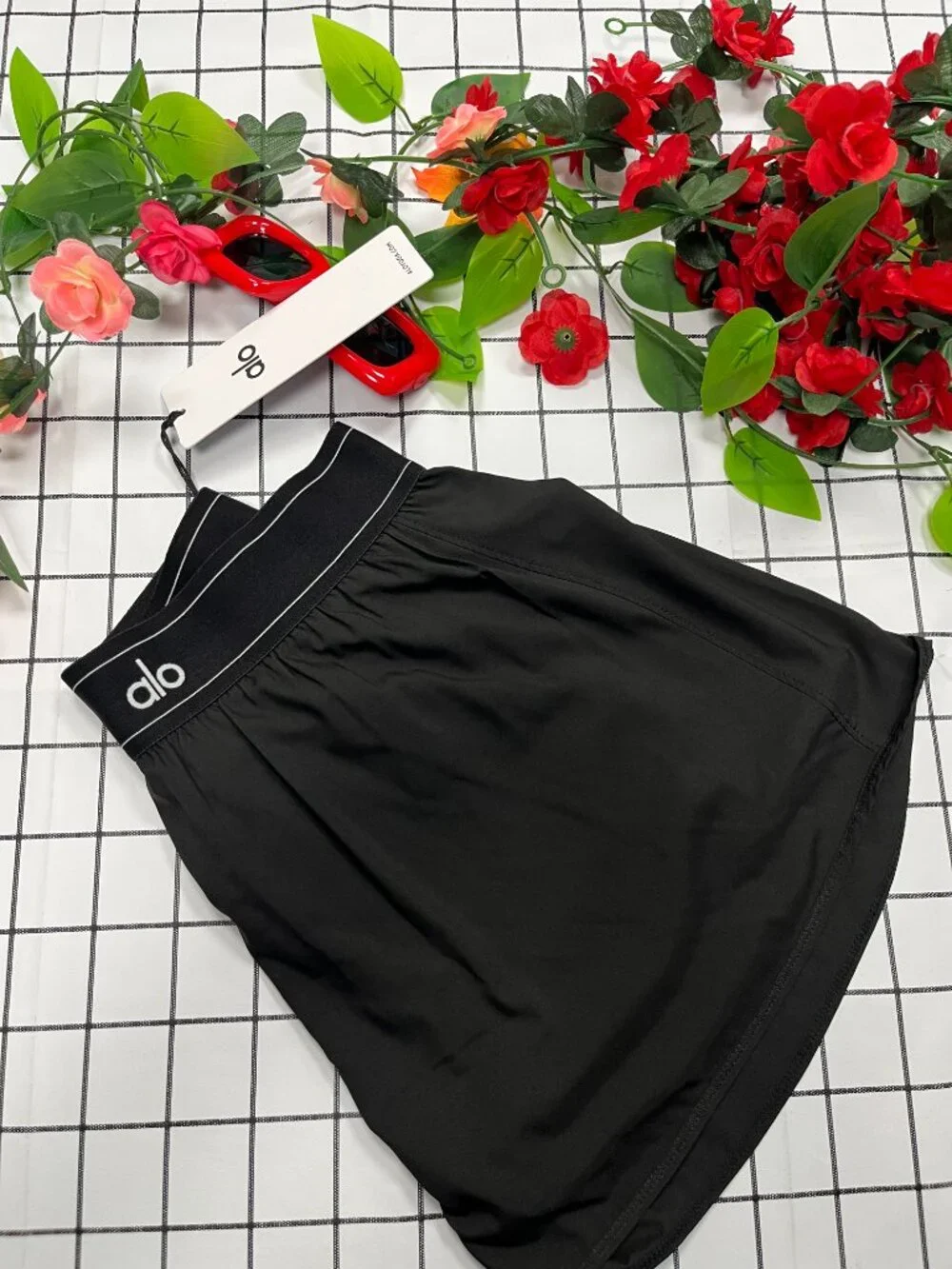NWT🐶 Alo Yoga Match Point Black Tennis Skirt | Create a Stylish Look🍖